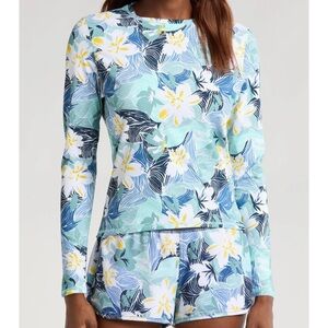 ROXY
Sea Skippin Rash Guard size small